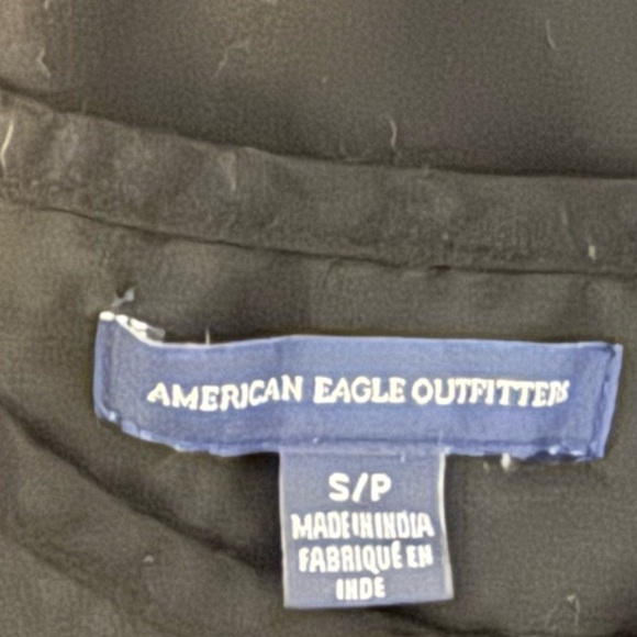 American Eagle Vintage black lighted fitted top. - Picture 5 of 5